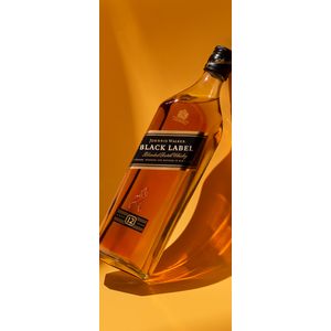 JOHNNIE WALKER BLACK LABEL 12 YEARS